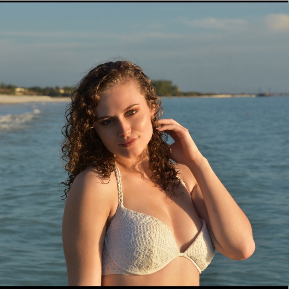 Meet your Posher, Sophia